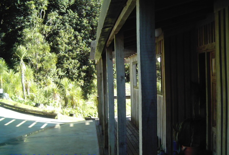 Drive up to the front deck at Waiotemarama Falls Lodge